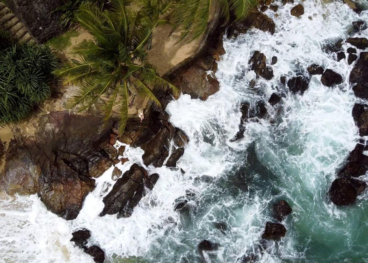 Into The Blue - Yoga Included & Walk To 3 Beaches Tangalle Exterior photo